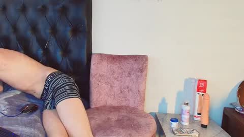 Snapshot of 0_ojacob chatting on 4, 10, 2025 0 oJacob online show from 4, 10, 2025