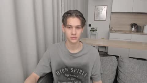 Adam online show from 12, 10, 2025