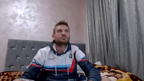 Snapshot of 10in_deluxe chatting on 21, 11, 2025 10in_deluxe online show from 21, 11, 2025