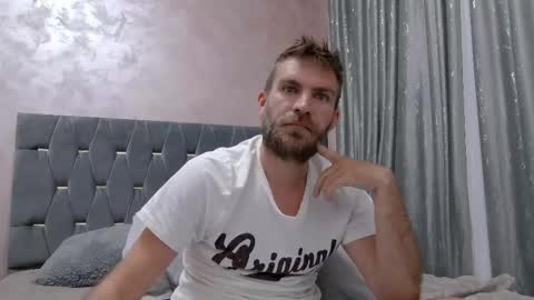 Snapshot of 10in_deluxe chatting on 28, 11, 2025 10in_deluxe online show from 28, 11, 2025