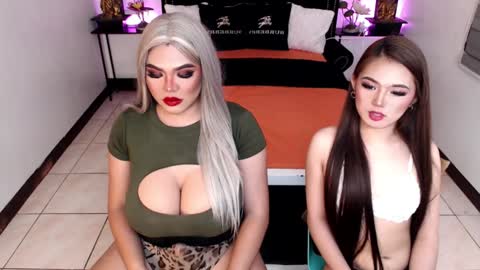 Snapshot of 10incheskinkynastytrans chatting on 2, 2, 2025 Sasha Banks online show from 2, 2, 2025