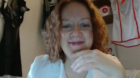 12ennie online show from 24, 10, 2025