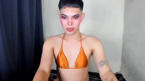 Leren online show from 2, 3, 2025