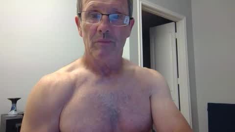 Snapshot of 13glanmorfa chatting on 27, 5, 2026 13glanmorfa online show from 27, 5, 2026