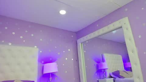 Scarlette  online show from 8, 1, 2025