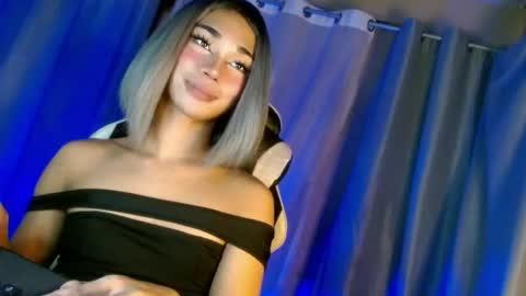 Snapshot of 18_nicole chatting on 7, 3, 2025 barbie online show from 7, 3, 2025