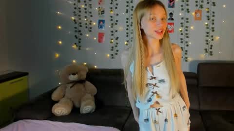 Kira online show from 18, 3, 2026