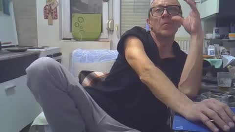 1973man online show from 18, 2, 2026