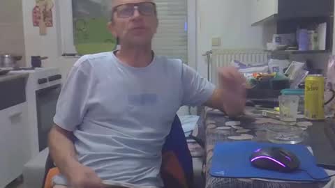 Snapshot of 1973man chatting on 16, 3, 2026 1973man online show from 16, 3, 2026