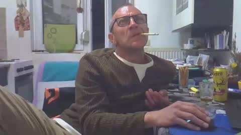 Snapshot of 1973man chatting on 23, 4, 2026 1973man online show from 23, 4, 2026