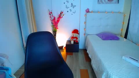 stef read my description online show from 13, 2, 2025