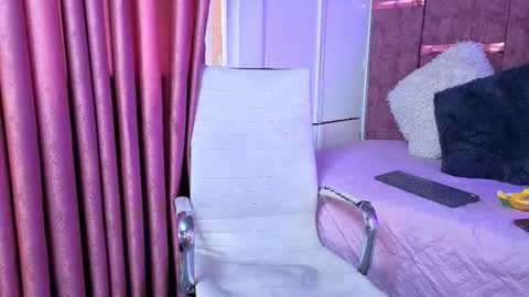 anya online show from 13, 11, 2025