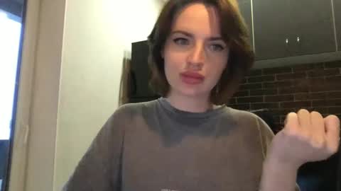 Snapshot of 1dove chatting on 10, 12, 2024 DOVE online show from 10, 12, 2024