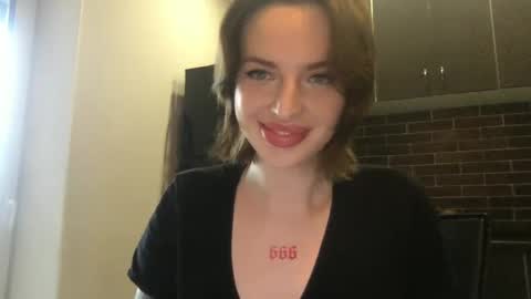 Snapshot of 1dove chatting on 30, 12, 2024 DOVE online show from 30, 12, 2024