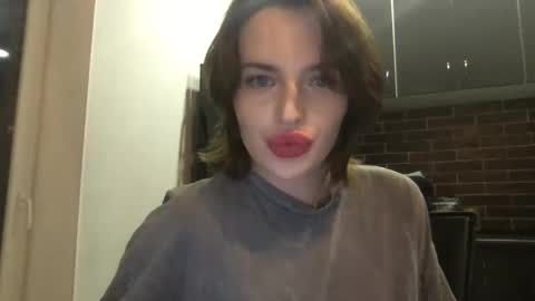 Snapshot of 1dove chatting on 2, 1, 2025 DOVE online show from 2, 1, 2025
