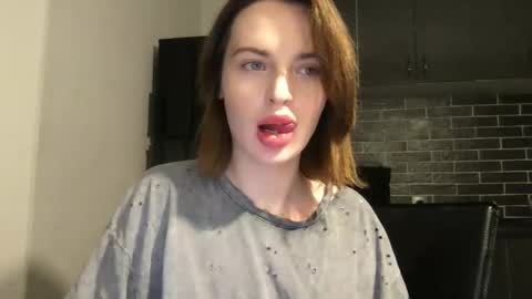 Snapshot of 1dove chatting on 6, 2, 2025 DOVE online show from 6, 2, 2025