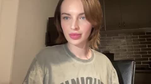 Snapshot of 1dove chatting on 27, 2, 2025 DOVE online show from 27, 2, 2025