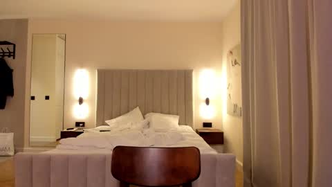 Lily 3 online show from 11, 1, 2026