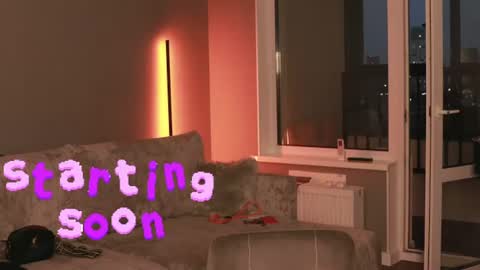 Lily 3 online show from 21, 6, 2026
