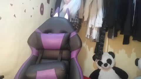 1kandylove online show from 1, 10, 2025