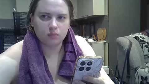 1LINDSEY1 online show from 13, 9, 2025