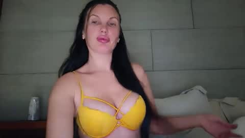 Snapshot of 1lovely1 chatting on 31, 5, 2026 Onna online show from 31, 5, 2026