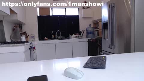 1manshow11 online show from 24, 12, 2024