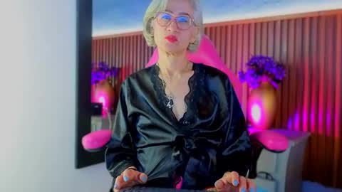 Miss Monserrate online show from 13, 4, 2026