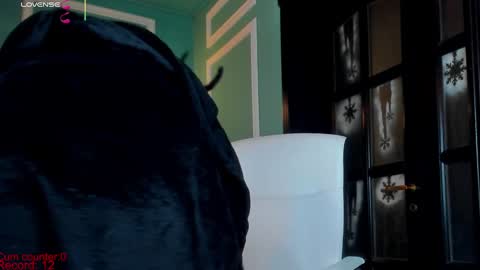 Snapshot of 1munique chatting on 19, 1, 2025 Moona online show from 19, 1, 2025