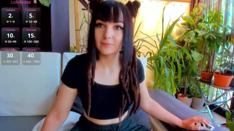 Snapshot of 1munique chatting on 23, 9, 2025 Moona online show from 23, 9, 2025