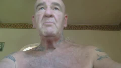 Snapshot of 1pizza__6beers chatting on 1, 10, 2025 Pizza online show from 1, 10, 2025