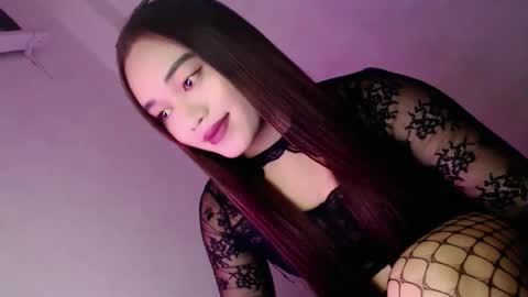1sexy_kim69 online show from 5, 2, 2026