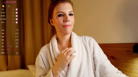 Snapshot of 1slavicdoll chatting on 28, 9, 2025 VICTORIA online show from 28, 9, 2025
