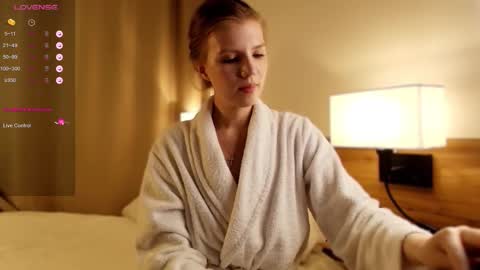 VICTORIA online show from 7, 11, 2025