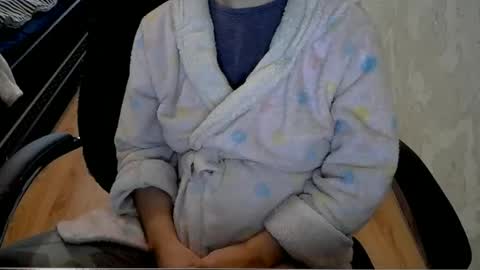 1your_hot_girls online show from 8, 12, 2024