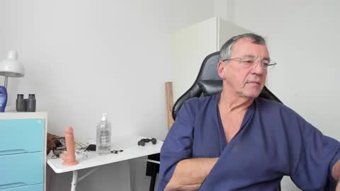 Henk online show from 6, 1, 2025