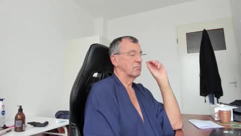 Henk online show from 5, 12, 2025