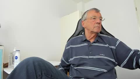 Snapshot of 200gentleman chatting on 12, 5, 2026 Henk online show from 12, 5, 2026