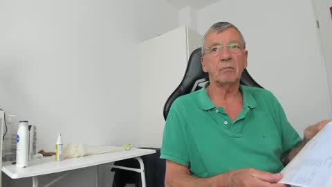 Snapshot of 200gentleman chatting on 3, 6, 2026 Henk online show from 3, 6, 2026