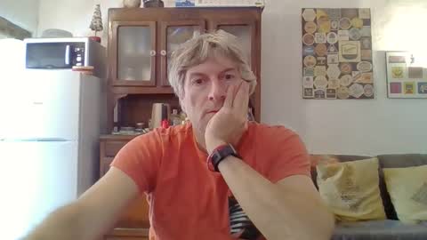 Snapshot of 22esserre chatting on 10, 11, 2025 22esserre online show from 10, 11, 2025