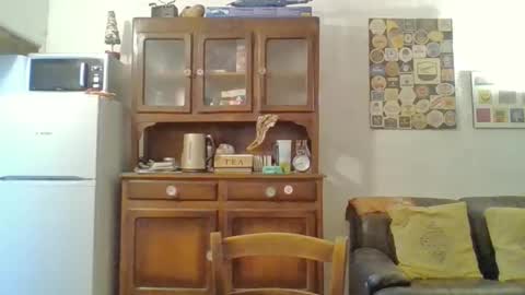 22esserre online show from 2, 2, 2026