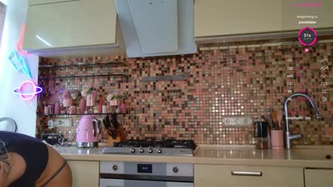 Snapshot of 2badforyou chatting on 17, 9, 2025 30 NOV online show from 17, 9, 2025