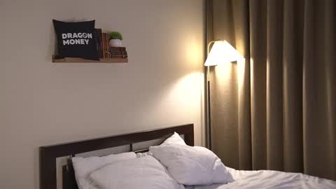 Snapshot of 2girls_1dream chatting on 22, 9, 2025 Elley  online show from 22, 9, 2025