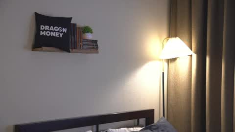 Elley  online show from 2, 4, 2026