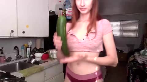 Snapshot of 2gorls1link chatting on 2, 1, 2025 2girls1link online show from 2, 1, 2025