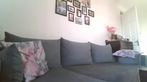 2hott4 online show from 3, 3, 2026