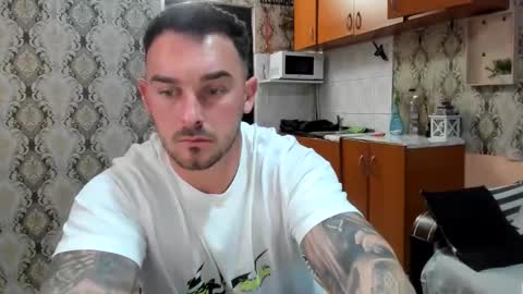 2sexymuscles online show from 10, 11, 2025