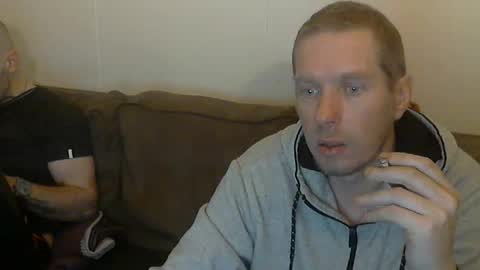 2small4you83 online show from 2, 12, 2025