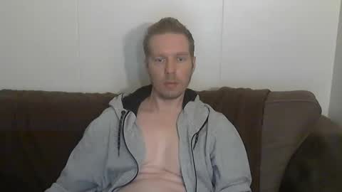 2small4you83 online show from 20, 3, 2026