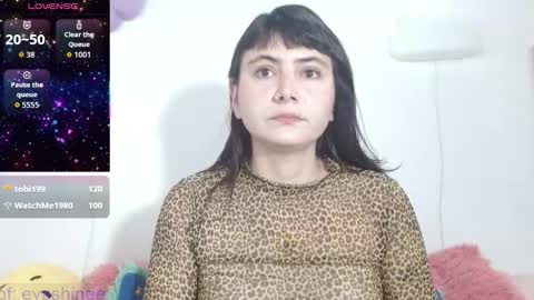 Snapshot of 333w4zh1n3 chatting on 13, 10, 2025 Eva online show from 13, 10, 2025